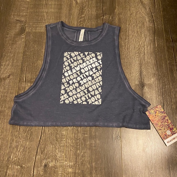 LuluLemon muscle love crop tank *Seawheeze - Picture 1 of 5